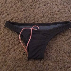 Jolyn Grey Brazil Bottoms size Small!